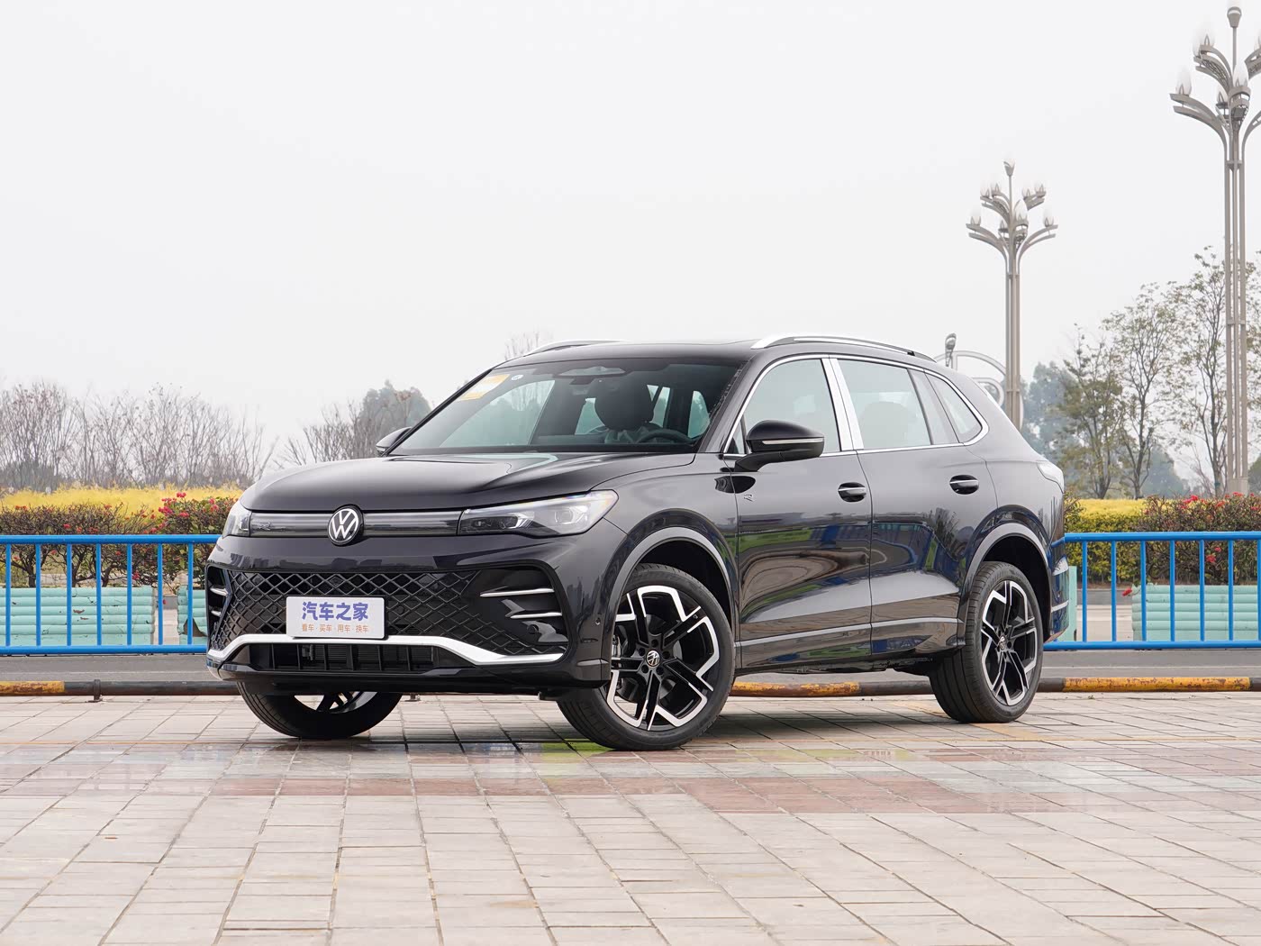 2026 Volkswagen Tiguan Pro 380TSI 4WD R-Line Supreme