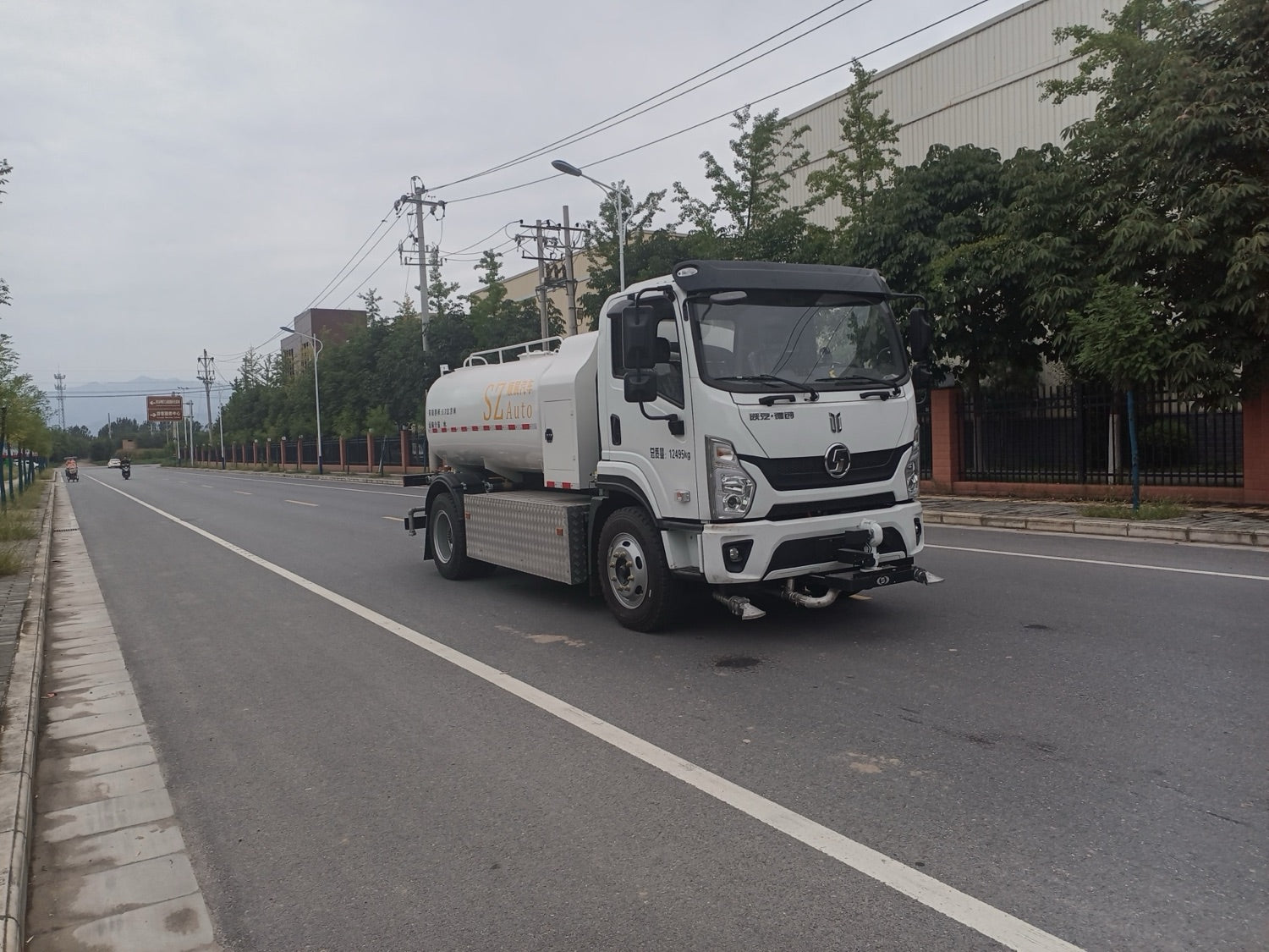 12T Electric Cleaning Vehicle